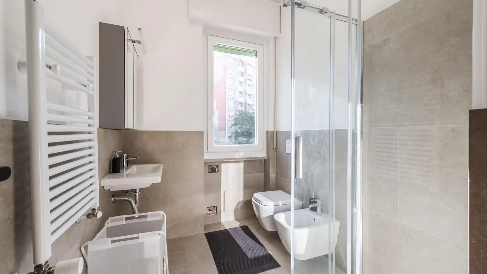 Casa Torino 101, Camere A Rozzano - Forum Assago A 7 Minuti, Ospedale Humanitas A 5 Minuti - Smartstay Rozzano 0*,  Italy